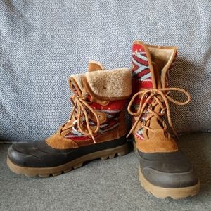 Baretraps 7 waterproof fauxfur lined winter boots